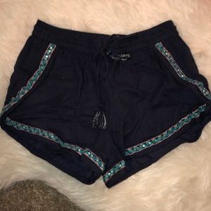 Boho earthbound soft shorts M NWT